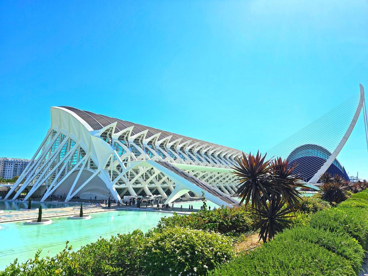 Apartamentos Las Ciencias R Valencia Eksteriør billede